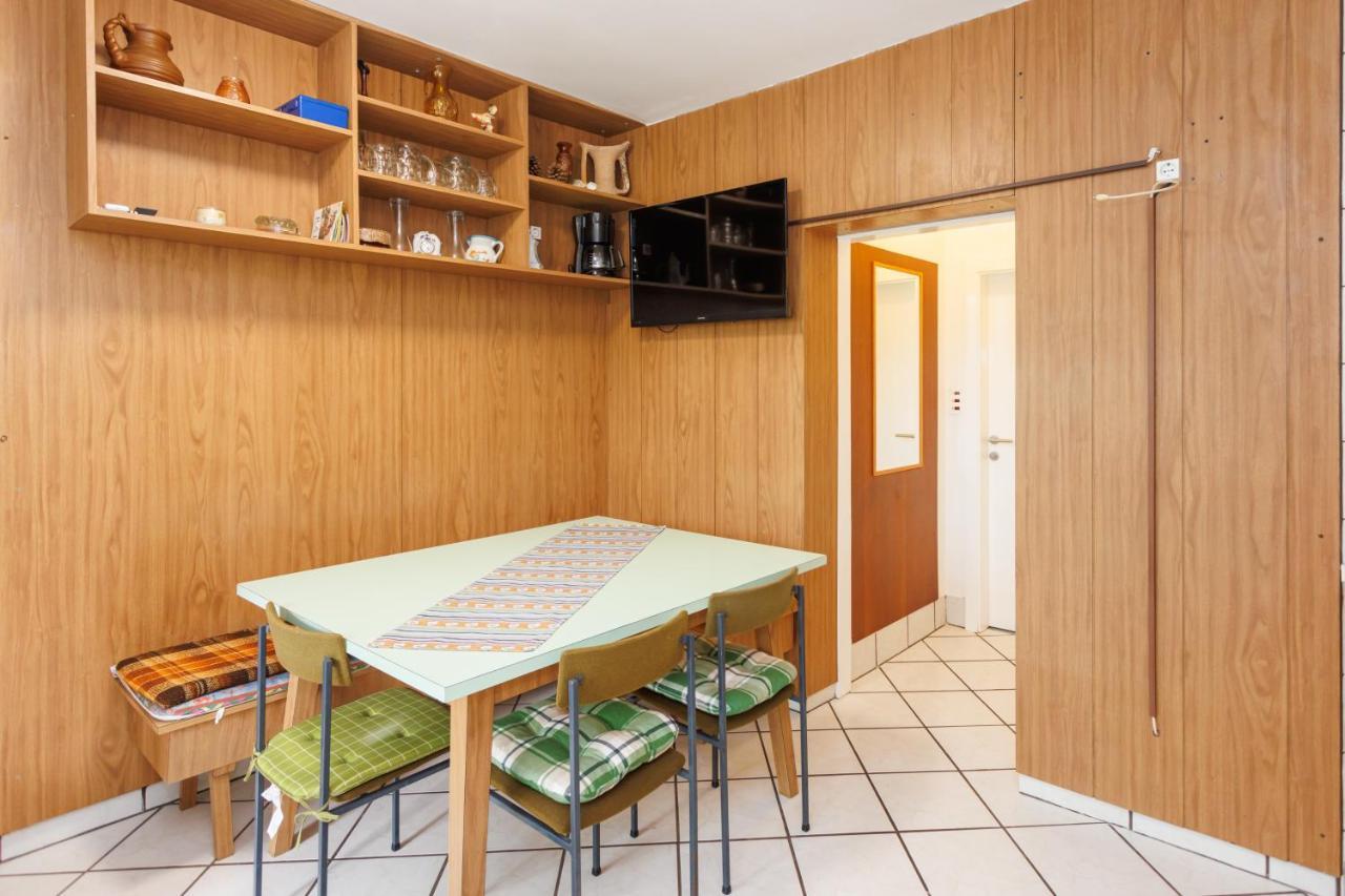Apartments Pika Krk Town Exterior photo